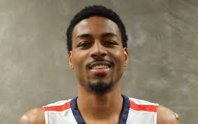 Men's College Basketball: Raiders earn split in weekend road games