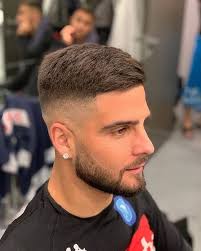 Coiffure homme 2021 les cheveux ondulés. 101 Top Idees De Coiffures Degrades Pour Hommes