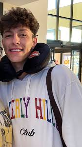 Pin By Lola Felix On Tyler Holder In 2020 Taylor Holder Cute Boys Taytay
