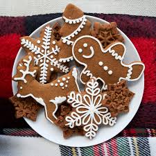 Snowflake Cookie Cutter By Celebrate It Christmas Gingerbread Cookies Decorated Cookies Recipes Christmas Ginger Bread Cookies Recipe