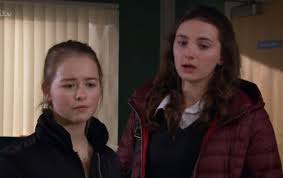 Emmerdale fans were left shocked by gabby's actions on tonight's show, as she managed to convince kim she had forgotten some vital things. Emmerdale S Gabby Thomas Leaves Viewers Stunned By Her Shock Decision Amid Lisa Dingle Ketamine Twist Ok Magazine