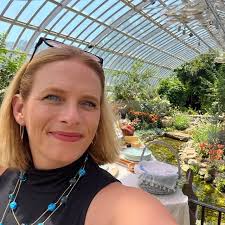 Abbey Richards (@abbeyviolet) • Threads, Say more