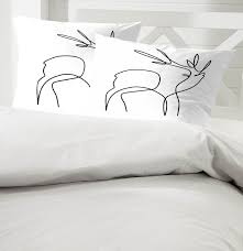 Weisse Satin Bettwasche Hirsch In 2020 Satin Bettwasche Landhaus Bettwasche Bettwasche