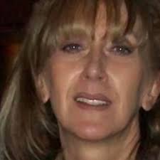 Hi, Does US green card holder need to apply for visa to travel to Tahiti?