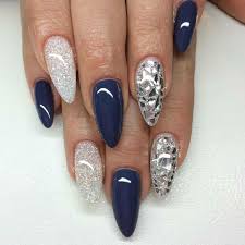 Babyboomer nägel glitzer gel nägel ballerina schlichte nägel rose nägel gelnägel ideen designs für lange nägel nägel machen lassen elegantes weißes pastellblau und glitzernägel. 130 Ideen Fur Spitze Nagel Gestaltung Und Design