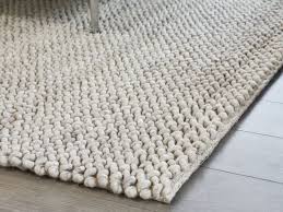 170 x 230 cm (b x l) eignet er sich ideal als ergänzung unter dem. Wollteppich Lisboa Cremeweiss Nach Mass Mood Board Living Room Room Rugs Luxury Flooring