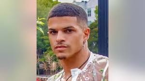 Julian Cottrell's Instagram, Twitter & Facebook