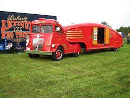 Art Deco Styled Labatts Beer Truck Beer Truck White Truck Trucks