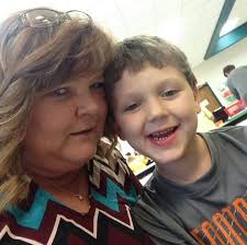 Michelle Tynes's Instagram, Twitter & Facebook