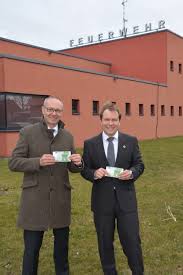 Wir beraten sie selbstverständlich auch gerne außerhalb unserer öffnungszeiten nach terminvereinbarung. Selbstbedienungs Center Der Vr Bank Neben Der Neuen Feuerwache An Der B 477 Gemeinde Rommerskirchen