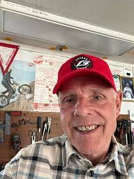 Derrick Eddy's Instagram, Twitter & Facebook