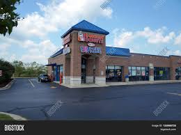 Just left a baskin robbins/dunkin donuts. Shorewood Illinois Image Photo Free Trial Bigstock