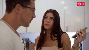 The ladies are NOT happy about Garrick keeping his dating apps — see it  tonight