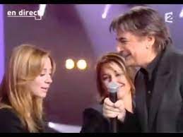 Serge lama et ﻿ ﻿lara fabian — les ballons rouges 03:06. Lara Fabian Serge Lama Je T Aime Youtube French Songs Je T Aime Lara