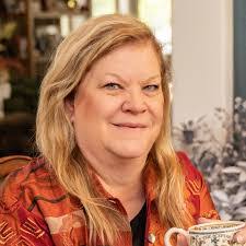 Tonya Scarbrough's Instagram, Twitter & Facebook