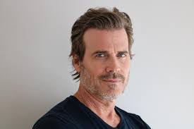 Charlie Glackin's Instagram, Twitter & Facebook