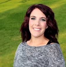 Kasey Barker's Instagram, Twitter & Facebook