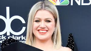 Kelly Clarkson's amazing 18kg weight loss