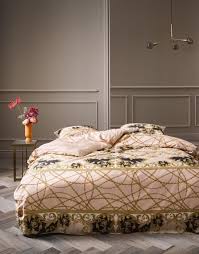 essenza gabriella dekbedovertrekset ornamenten print blush bed kussens dekbedovertrek bedlinnen