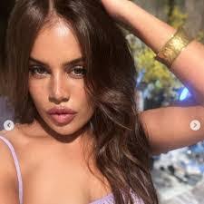 Melanie Perdue's Instagram, Twitter & Facebook