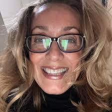 Laurie Wendt's Instagram, Twitter & Facebook