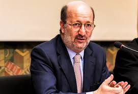 No dia 5 de julho, o ministro do ambiente, joão pedro matos fernandes, seguia num carro que que segundo a tvi — que seguia e filmava o bmw série 5 em causa — circulava quase a 200 km/h na a2 e, antes disso, a 160 km/h numa estrada nacional. Ministro Do Ambiente Portugues Participa Na 5Âª Assembleia Das Nacoes Unidas Para O Ambiente Em Nome Da Uniao Europeia