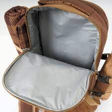 Der thermoisolierte picknickrucksackermöglicht es ihnen, ihre zutaten kühl zu halten, während sie auf der suche nach einem geeigneten. Campfeuer Picknickrucksack Fur 4 Personen Braun Picknickset 32 Teilig Ebay
