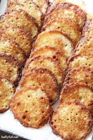 These Classic Potato Latkes Are Cooked Perfectly With A Tender Inside And Crispy Outside They Re An Easy And Fun Wa Latkes Recipes Potato Latke Recipe Recipes