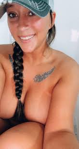 Big Tits McGee - EroMe