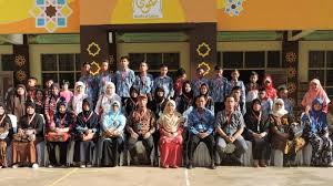Bunlardan biri, küçük bir kırsal okul olan sekolah agama menengah paya jaras. Smpit Tuncen Sukses Lakukan Study Tour Ke Sampj Malaysia Sriwijaya Post