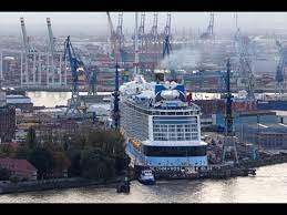 Allure of the seas nuværende position og historikken for havneanløb er som modtaget fra ais. Quantum Of The Seas Arriving Hamburg To Dry Dock 23 10 2014 Youtube