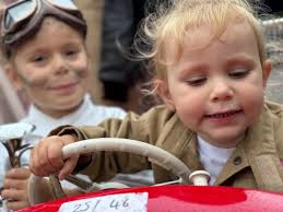 So proud of our Granddaughters today. Racing driver Dakota & mechanic  Indie#Setringtoncup