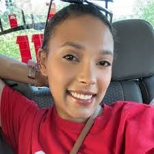 Amanda Vrtis's Instagram, Twitter & Facebook