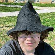 Daniel Vesper's Instagram, Twitter & Facebook