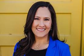 Meet Dr. Lindsay Don