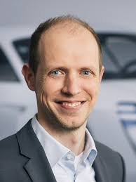 System Integration with the Porsche Cayenne