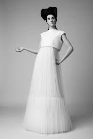 Check spelling or type a new query. Moderne Und Schlichte Brautkleider Von Sophie Et Voila Hochzeit Um 3