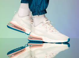 Faut Il Acheter La Nike Air Max 270 React American Modern Ao4971 100 En 2020 Nike Chaussures Air Max Nike Air Max