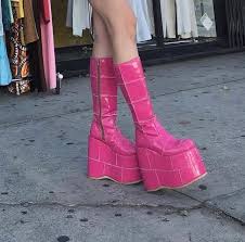 I tried to incorporate a lot of pink cuz barbie loves pink all lot. Aesthetic Gay And Hot Pink Image 6626074 On Favim Com