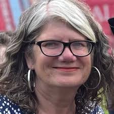 Laura Embleton's Instagram, Twitter & Facebook