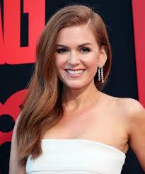 The auburn hair color can best be described as red and brown shades mixed together perfectly to create… How To Get Red Highlights Ideas For Every Hair Color