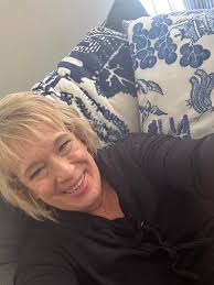 Introduction and Hobby Sharing of a Retired Teacher