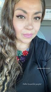 Jamie is a Deaf Licensed Clinical Social Worker (LCSW) with a passion of  dismantling the stigma around mental health. She embraces holistic healing,  focusing