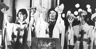 What the bible says about women preaching. Women Preachers Where S That In The Bible Escape To Reality