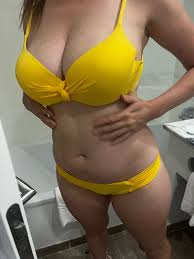 Hotyogawife - Fleshbot