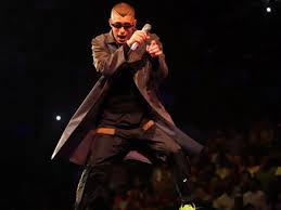 ¿el reguetonero bad bunny podría recibir el premio nobel de literatura? Fans De Bad Bunny Exigen Que Se Le Otorgue El Premio Nobel De Literatura