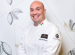 «#cannavacciuolo, #chef napoletano famoso per il suo #ristorantestellato e per i programmi…» Angelo Mattia Tramontano Lexecutive Pastry Chef Del Gran Caffe Napoli Una Carriera Nata Al G H Quisisana Di Capri Al Capri Press