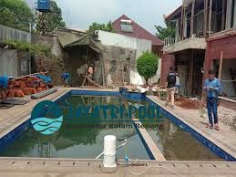 Bagaimana Cara Menghilangkan Lumut Di Kolam Renang Jaya Tri Pool Jayatri Pool Di 2020 Kolam Renang Kolam Jaya
