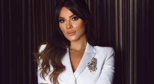 ورغم ظهور نادين مع هادي قبل أيام في عيد ميلاد. Ù†Ø§Ø¯ÙŠÙ† Ù†Ø¬ÙŠÙ… ØªØ­ØªØ¶Ù† Ø§Ø¨Ù†Ù‡Ø§ Ø¨Ø£Ø­Ø¯Ø« ØµÙˆØ±Ø© Ø´Ø§Ù‡Ø¯ Ø±Ø¤ÙŠØ§ Ø§Ù„Ø¥Ø®Ø¨Ø§Ø±ÙŠ