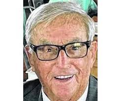 Henry Kite's Instagram, Twitter & Facebook